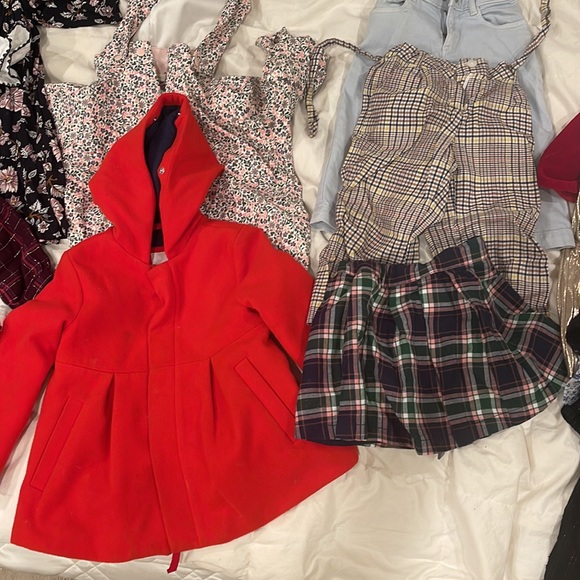 8 dress 4t, 1 peacoat and 1 raincoat) 2 wide legged pants… 1 skirt - Picture 2 of 3